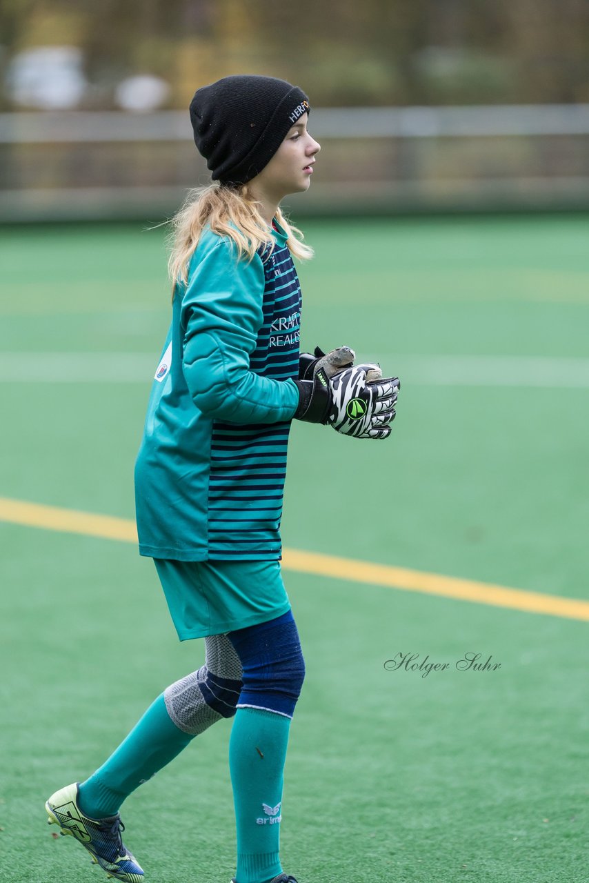 Bild 419 - wCJ VfL Pinneberg - Eimsbuettler TV : Ergebnis: 0:3